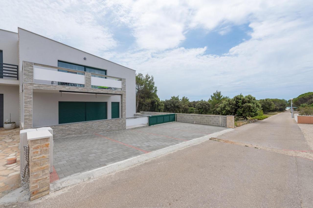 Windrose Apartments Vir Exterior foto